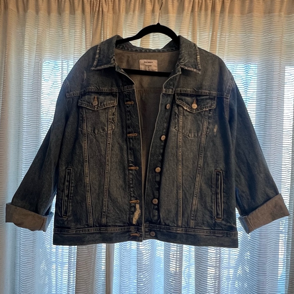 Old Navy Boyfriend Trucker Denim Jacket - Picture 3 of 13